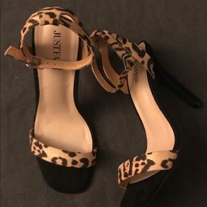 JUST FAB -BLACK/LEOPARDO DRESS SANDALS SIZE 7